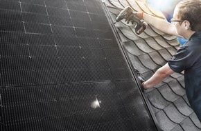 Rathscheck Schiefer: Rathscheck Schiefer erweitert Solar-Produktportfolio / Aufdach-Photovoltaiksystem für alle Schieferdeckarten