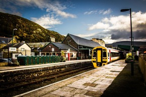 PM Wales mit dem Zug erkunden