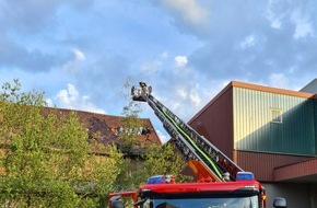 Feuerwehr Gevelsberg: FW-EN: Dachstuhlbrand