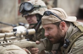 ProSieben: Bradley Cooper als "American Sniper" in Clint Eastwoods OSCAR® prämiertem Meisterwerk
