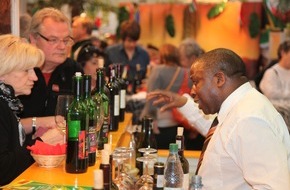 Messe Berlin GmbH: Grüne Woche 2013: Wein und Sekt - das schmeckt (BILD)