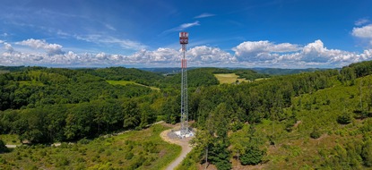 Mehr Tempo im Mobilfunk: Telef&oacute;nica Deutschland setzt im ersten Halbjahr rund 4500 Ausbauprojekte um
