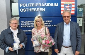 Polizeipräsidium Osthessen: POL-OH: Wachsame Büroangestellte bewahrt Seniorin vor Trickbetrügern
