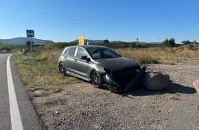 Polizeidirektion Landau: POL-PDLD: B10/Landau - Unfall mit schwerverletzter Beifahrerin