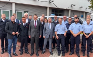 Polizeipräsidium Hamm: POL-HAM: Innenminister Herbert Reul in Hamm: Anerkennung und Wertschätzung für Studierende nach Messerangriff an der Hochschule Hamm-Lippstadt