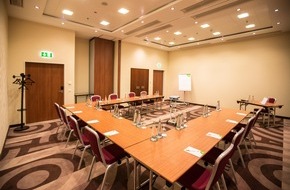 Courtyard by Marriott Zürich Nord: Courtyard by Marriott Zürich Nord mit modernisierten Seminarräumlichkeiten