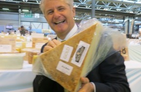 Affineur Walo von Mühlenen: Selection Walo Von Mühlenen au World Cheese Award 2012 à Birmingham