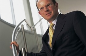 Fidor Bank AG: FIDOR AG beruft Ex-Europa-Chef von BearingPoint Steffen Seeger in den Vorstand