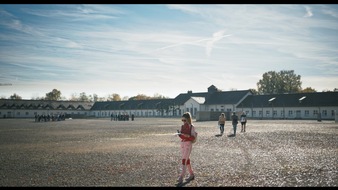 Sonderprogrammierung zum 80. Jahrestag: The HISTORY Channel erinnert an Befreiung des KZ Dachau