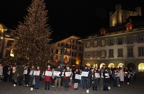 CSI Christian Solidarity International: Kerzen und Gebete: 2000 Menschen an Mahnwache für Weihnachten ohne Terror