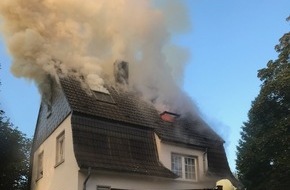 Feuerwehr Bottrop: FW-BOT: Dachstuhlbrand an der Robert-Brenner-Straße