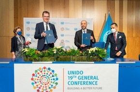 United Nations Industrial Development Organization UNIDO: Wechsel an der Spitze der UNIDO: Generaldirektor Gerd Müller folgt auf Generaldirektor LI Yong
