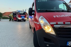 Feuerwehr Flotwedel: FW Flotwedel: Feuerwehr rückt zu Einsatz in Altenheim aus