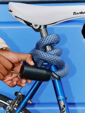 ABUS YARNIT 4004K. Innovativer Stoff f&uuml;r stylische Fahrrad-Sicherheit.