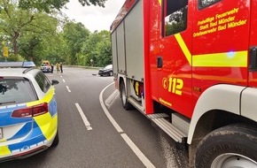 Polizeiinspektion Hameln-Pyrmont/Holzminden: POL-HM: Zwei Verletzte nach Kollision zwischen Pkw und Motorrad auf der Bundesstraße 442