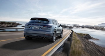 Porsche Schweiz AG: La troisième génération du Porsche Cayenne sur la ligne de départ / Nouveaux moteurs, nouveau châssis, système de commandes innovant, et plus de connectivité