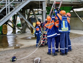 FW Hünxe: Gemeinsam im Einsatz: Jugendfeuerwehr erlebt 24 Stunden Feuerwehralltag