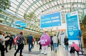RX Deutschland GmbH: Von Opfergaben zu Werbeträgern: Pop-Up Ausstellung zeigt die Evolution des Werbeartikels auf Werbeartikelmesse PSI in Düsseldorf