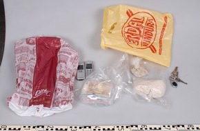 Polizei Düsseldorf: POL-D: Düsseldorfer Drogenfahnder stoppen Großdealer - 50-jähriger Türke in Benrath festgenommen - Drogen im Gesamtwert von über 50.000 Euro sichergestellt - Bilder als Datei begefügt