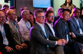 tesa SE: Kleben, entkleben, recyceln: tesa eröffnet neues Debonding on Demand Labor in Singapur