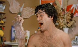 TELE 5: 'American Werewolf': Das "schärfste" aller Monster beißt auf TELE 5 // Maskenbildner Rick Baker (6 Oscars) wird 60:  'American Werewolf' am 4. Dez., 22.10 Uhr auf TELE 5 (mit Bild)