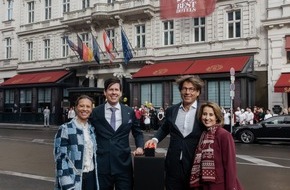 Sacher Hotels Betriebs Gesellschaft m.b.H.: Hotel Sacher Wien feiert die Platzierung in den „The World’s 50 Best Hotels 2025“