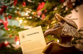 Polizeidirektion Neustadt/Weinstraße: POL-PDNW: Vorweihnachtliche Bescherung - mehrere Tannenbäume gestohlen