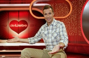 SAT.1: Neues Studio für Kai Pflaume: Zwölf neue Folgen von "Nur die Liebe zählt" ab Sonntag um 19.00 Uhr in Sat.1
