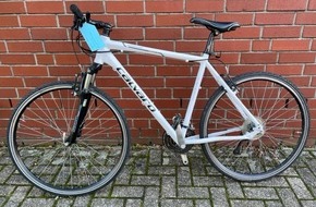 Kreispolizeibehörde Rhein-Kreis Neuss: POL-NE: Wem gehört dieses Fahrrad - Eigentümer nach Fahrraddiebstahl gesucht