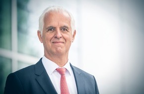 bpa - Bundesverband privater Anbieter sozialer Dienste e.V.: Meurer zu Anerkennungszahlen ausl&auml;ndischer Abschl&uuml;sse: "Internationalen Pflegekr&auml;ften den roten Teppich ausrollen." / Anerkennungsverfahren m&uuml;ssen jetzt deutlich beschleunigt werden