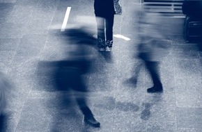 Hochschule Bremerhaven: „Mehr als allein“: Studentisches Filmteam sucht Protagonist:innen für Dokumentarfilm