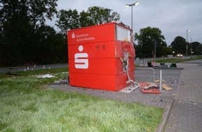 Polizeiinspektion Aurich/Wittmund: POL-AUR: FOTO: Ihlow/Riepe - Geldautomat auf Parkplatz gesprengt