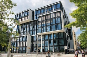 MSH Medical School Hamburg: HIP verabschiedet erste Absolventen / Abschluss am Hafencity Institut für Psychotherapie in Mindestausbildungszeit