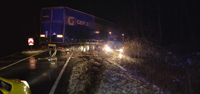 Polizeidirektion Landau: POL-PDLD: Kandel - Verkehrsbeeinträchtigungen durch verunfallten Lkw