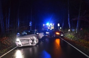 Kreispolizeibehörde Herford: POL-HF: Zusammenstoß auf der Stadtholzstraße- Beide Fahrerinnen verletzt