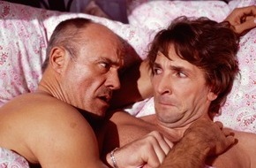 ProSieben: Heiner Lauterbach und Mark Keller in "Andersrum" Am Dienstag, 27. Dezember 2005, um 20.15 Uhr zeigt ProSieben die etwas andere Komödie