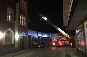 Feuerwehr Stolberg: FW-Stolberg: "Feuer mit Gefahr für Menschenleben"  /  Großer Zapfensteich