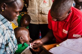 Johanniter Unfall Hilfe e.V.: Südsudan: Johanniter versorgen Vertriebene in Wau / Rund 100.000 Menschen sind auf der Flucht