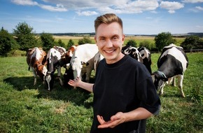 Lidl: Neue Staffel #LäuftBeiLidl: Das steckt hinter Bio und Bioland / Youtuber @tomatolix und Lidl in Deutschland gehen gemeinsam Mythen zu ökologischer Landwirtschaft und Bio-Lebensmitteln auf den Grund