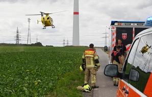 Feuerwehr Pulheim: FW Pulheim: Pulheim-Stommeln: Landwirt verletzt sich bei Arbeitsunfall schwer