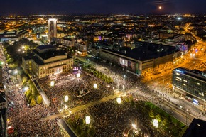 Leipzig’s Festival of Lights Commemorates 35 Years of Peaceful Revolution