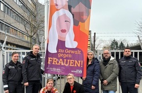 Polizeiinspektion Celle: POL-CE: Polizeiinspektion Celle setzt Zeichen gegen Gewalt an Frauen - Orangefarbene Fahne gehisst