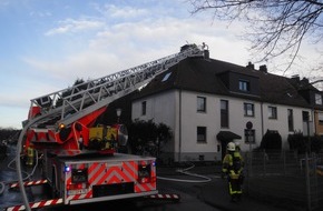 Feuerwehr Bottrop: FW-BOT: Bottrop-Batenbrock; Dachstuhlbrand nach Blitzschlag