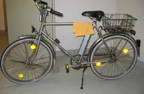 Polizeiinspektion Nienburg / Schaumburg: POL-NI: "Wem gehoert das Fahrrad ?" - Polizei sucht nach Eigentuemer - Bild im Download -