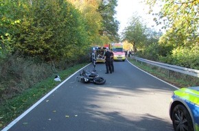 Polizeiinspektion Hameln-Pyrmont/Holzminden: POL-HOL: U.a. ein Verkehrsunfall zwischen zwei Kradfahrern und ein Vollbrand eines Gartenhauses beschäftigten dieses Wochenende die Polizei im Landkreis Holzminden.