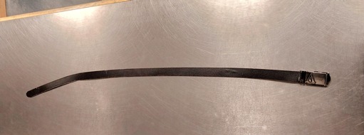 Bundespolizeiinspektion Hamburg: BPOL-HH: Gef&auml;hrliche K&ouml;rperverletzung 2/2: Versuchter G&uuml;rtelschlag gegen Sicherheitsdienstmitarbeiter