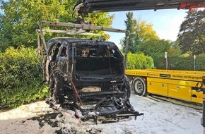 Polizei Mettmann: POL-ME: Hybrid-Auto brennt vollkommen aus - Ratingen - 1909111