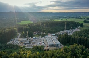 Eavor GmbH: Eavor nimmt Stromproduktion am Standort Geretsried auf / Revolutionäres Projekt markiert den Beginn einer neuen Ära der Geothermie