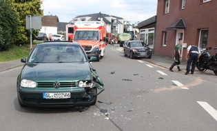 Polizei Rheinisch-Bergischer Kreis: POL-RBK: Odenthal - Beim Abbiegen Motorradfahrer übersehen