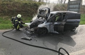 Feuerwehr Dinslaken: FW Dinslaken: Fahrzeugbrand Anschlusstelle Dinslaken Nord